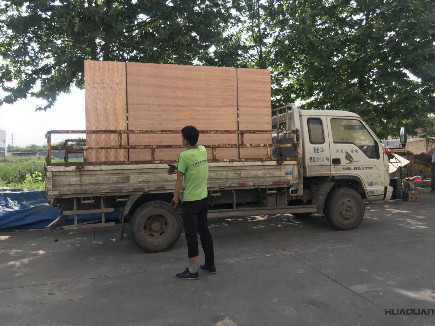 8月13日，一臺(tái)50kw靜音箱柴油發(fā)電機(jī)組從華全動(dòng)力順利發(fā)往河北