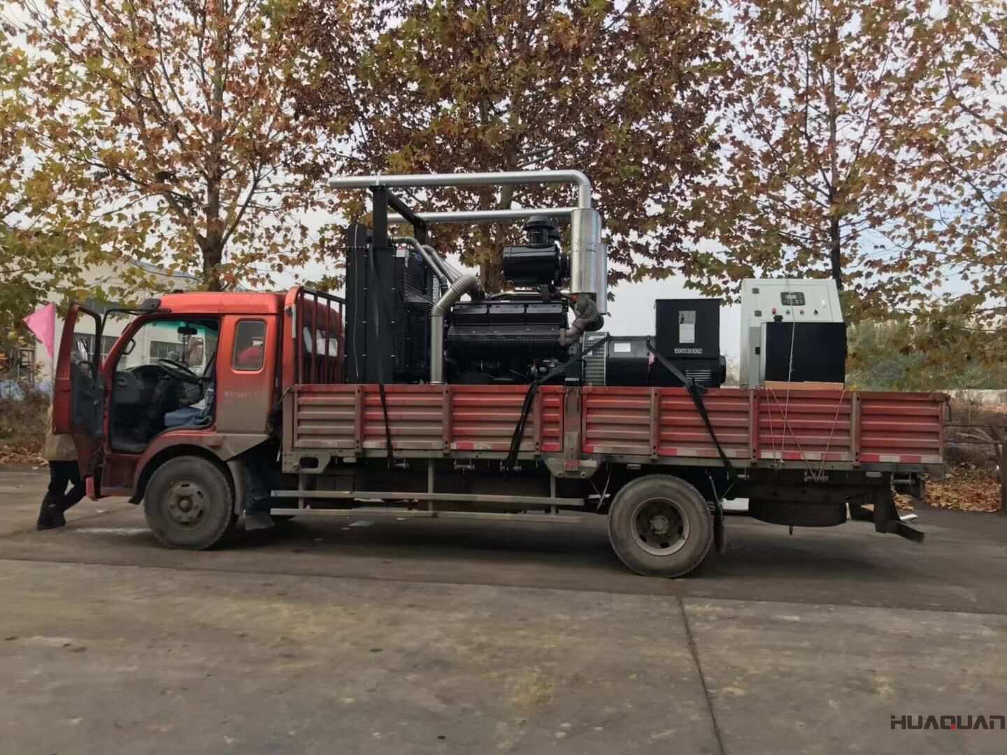 一臺400kw自動化柴油發(fā)電機組于11月7日從華全動力順利發(fā)往山東省